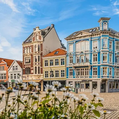 Lejlighed Dinbnb I Charming 3-bedroom In The Heart Of The