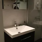 דירה Dinbnb I Charming 3-bedroom In The Heart Of The ברגן